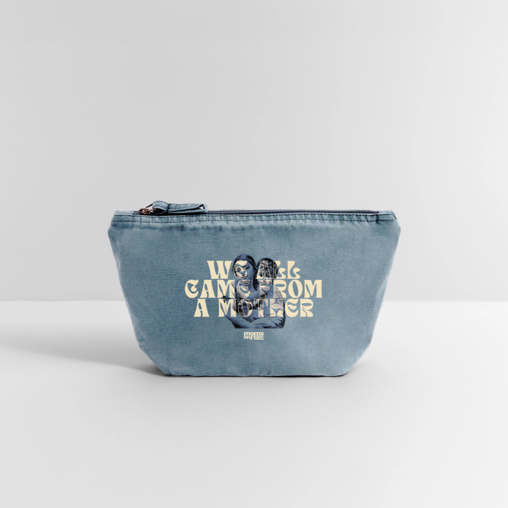 Reißverschluss-Täschchen „we all came from a mother“ - vintage light blue